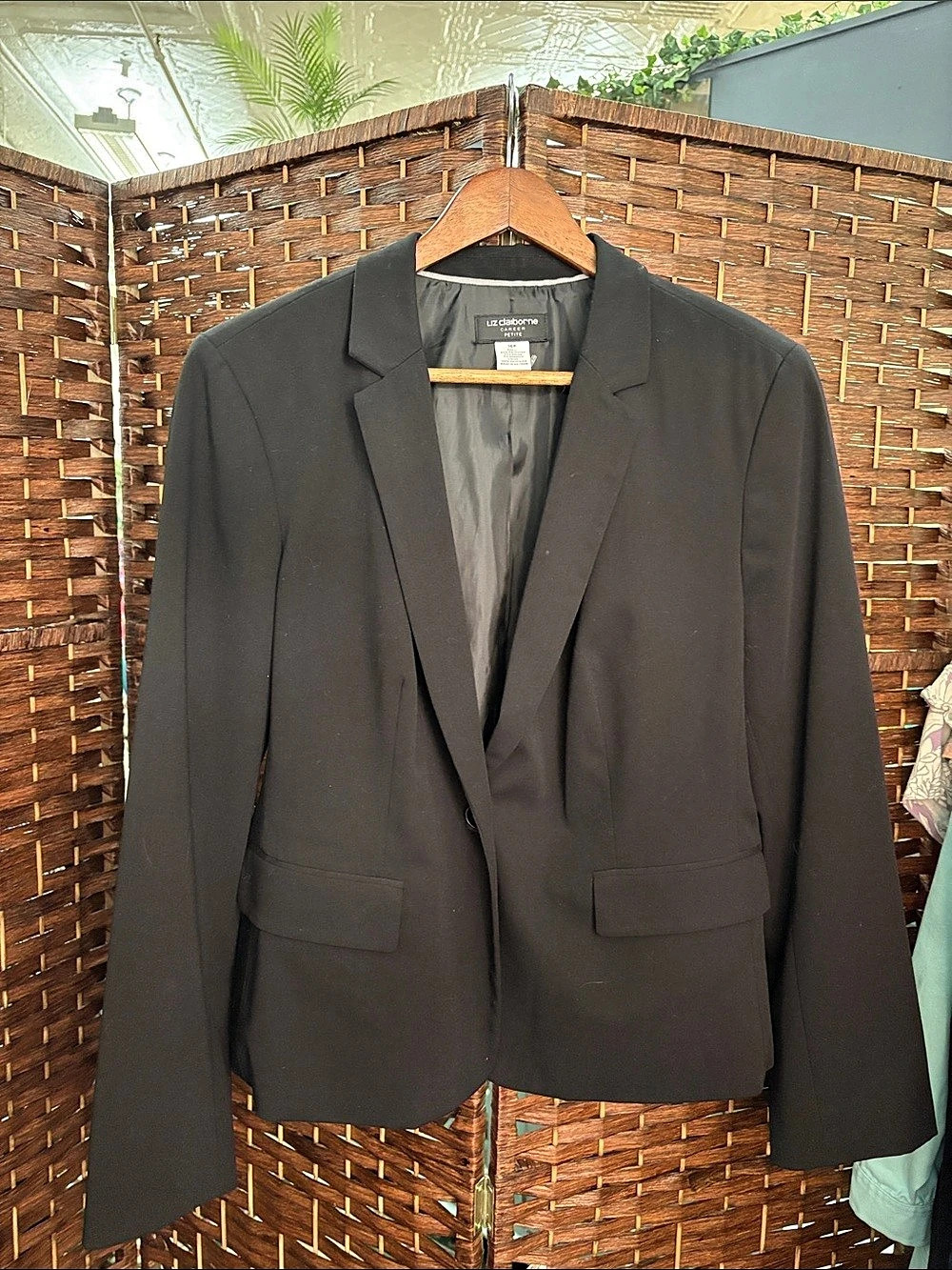 Liz Claiborne Career Petite Blazer Black Petite Blazer Size 16P Like New